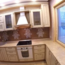 фото кухни на заказ для маленькой кухни